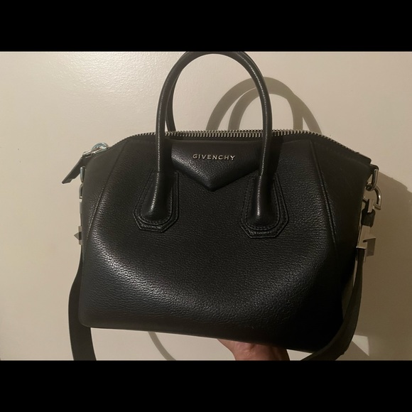 GIVENCHY ANTIGONA Medium Black Pebble stone bag in EXCELLENT condition! - Picture 3 of 14